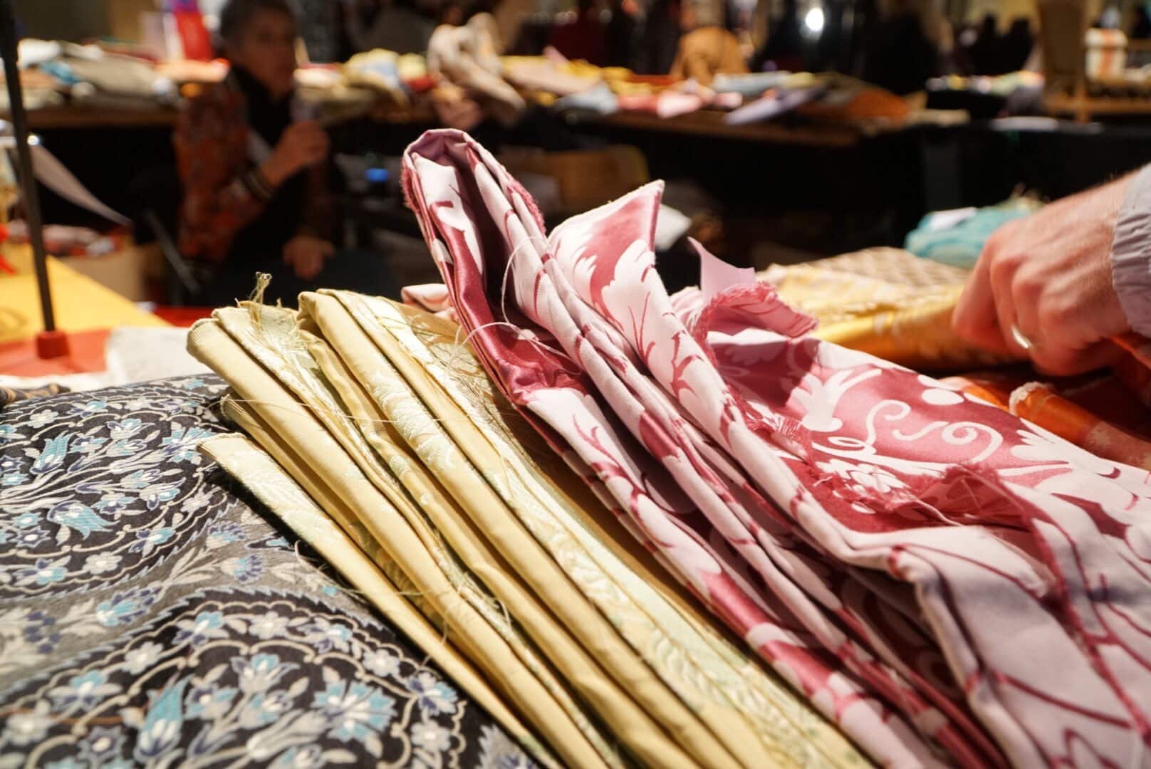 La Métropole de Lyon, UNITEX et Intersoie s’engagent en faveur de la filière textile