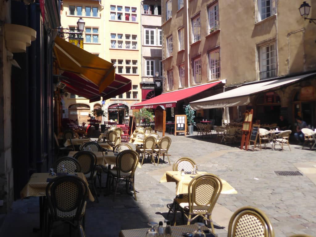 Les restaurants rouvrent à l'issue de la cise sanitaire liée au COVID-10