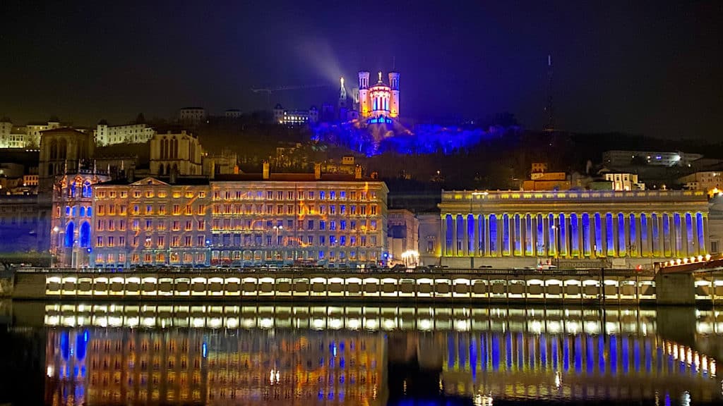 Le 8 décembre 2020 sera particulier à Lyon : pas de Fête des Lumières mais des lumignons