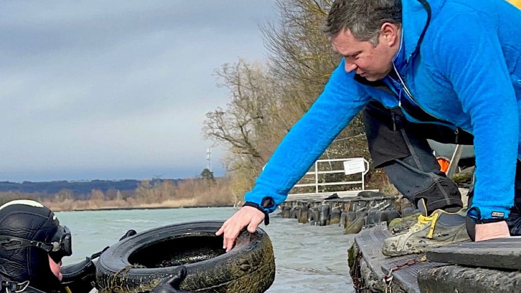 pneus repêchés dans le Grand Large