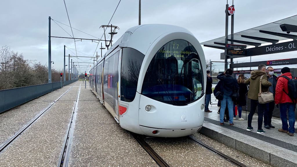 T7 relie La Soie à OL Vallée