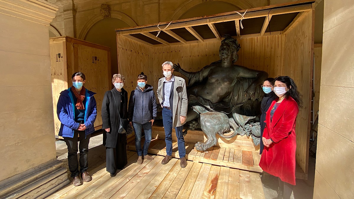 Le Rhône et la Saône vont être restaurées.... Les statues des frèes Coustou arrivent au Musée des Beaux-Arts