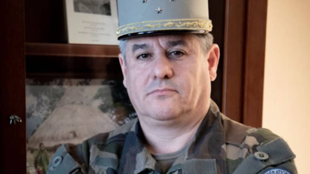 Départ du gouverneur militaire de Lyon