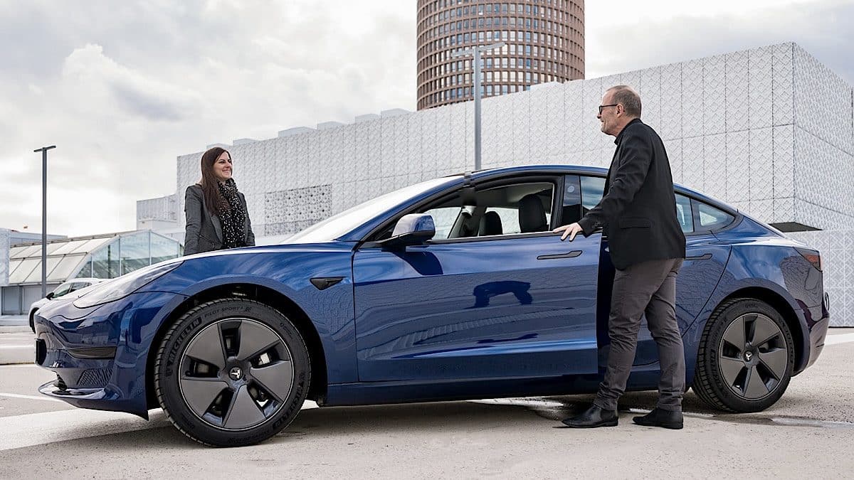 Des Tesla en autopartage