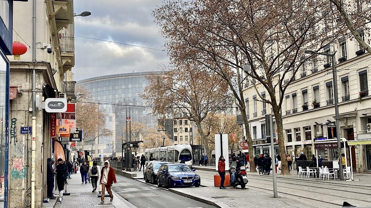 vie de quartier place du Pont