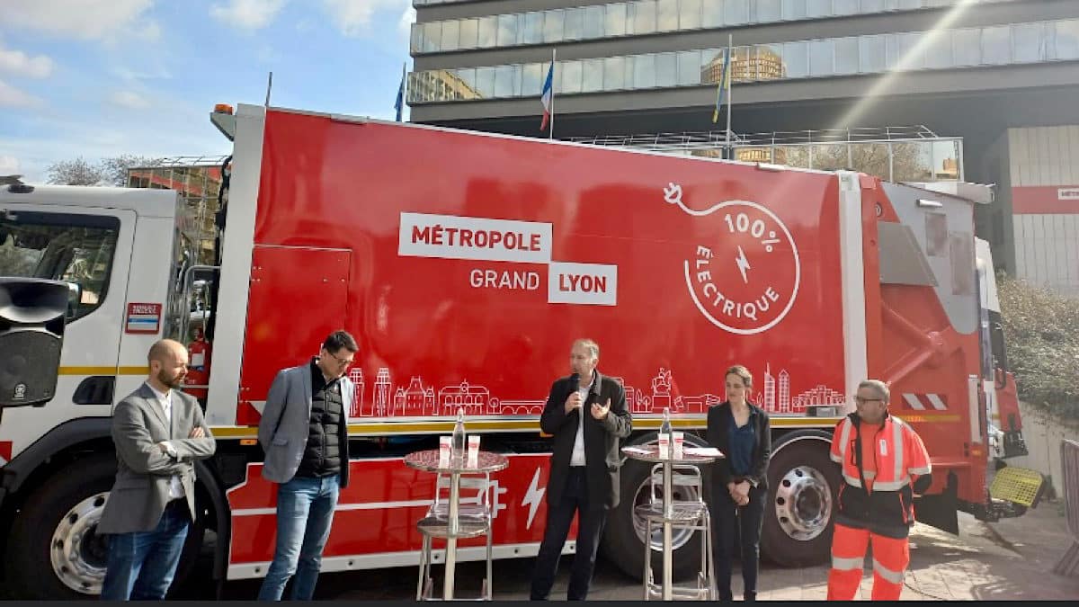 Benne à Ordures électrique