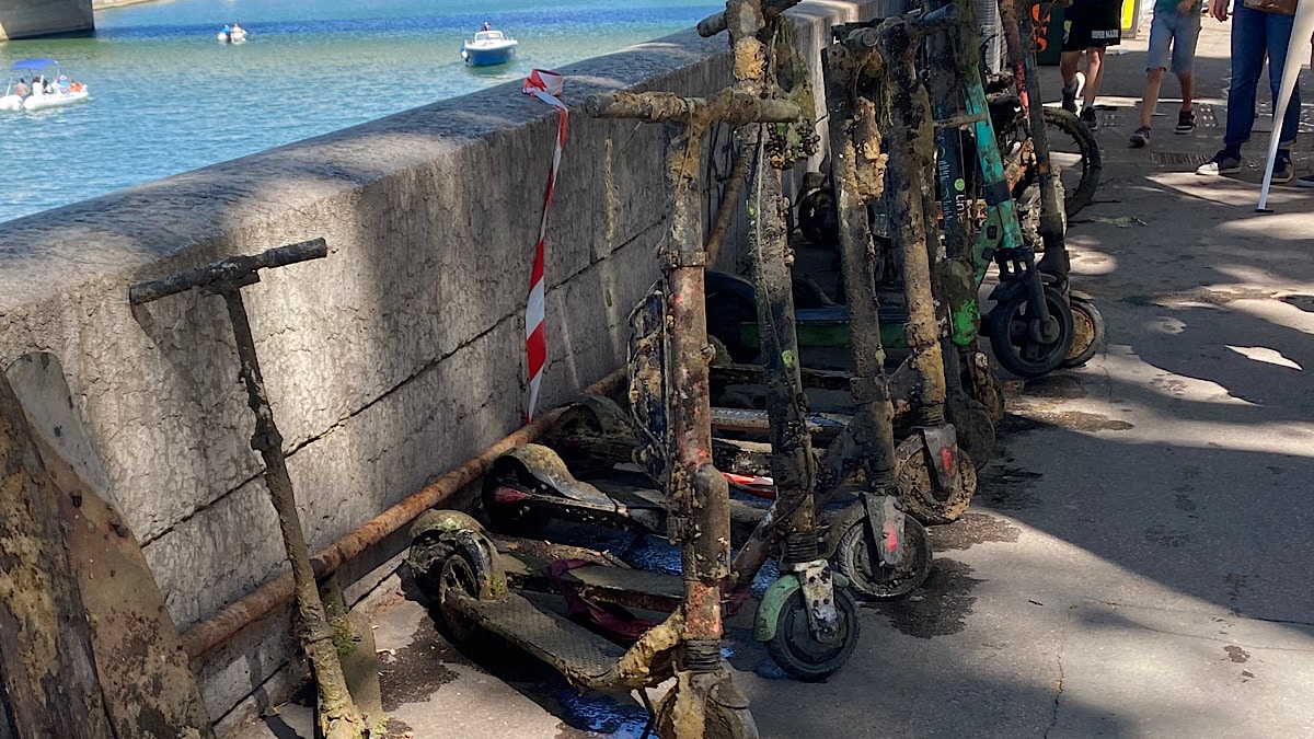 Coup de Balai dans l'Eau