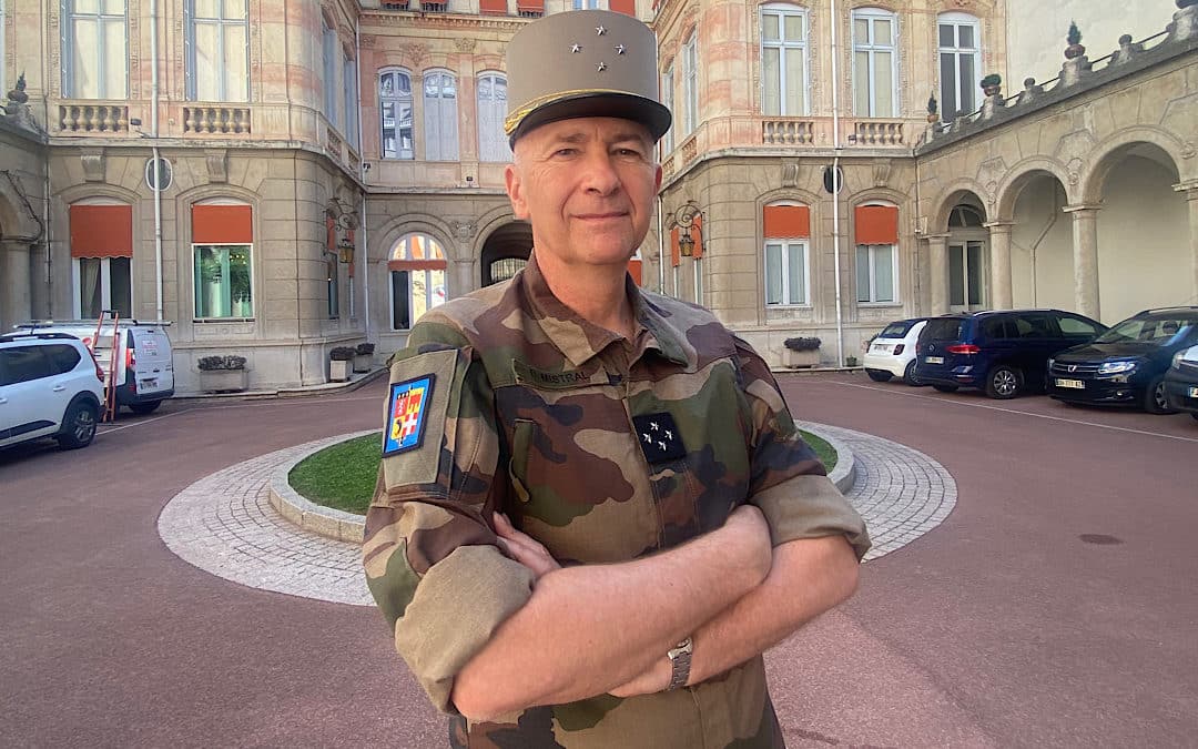 Général Denis Mistral, gouverneur militaire de Lyon