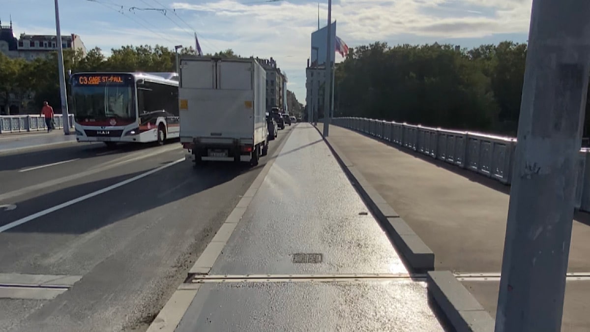Pont-Lafayette piste cyclable trottoir