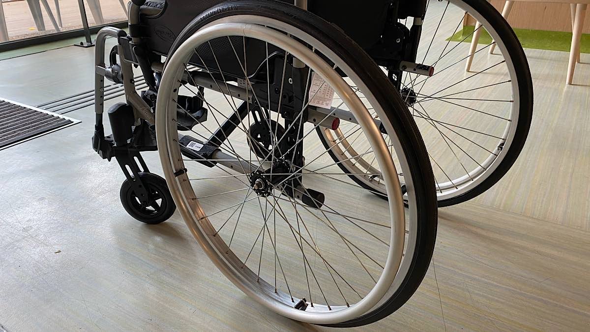 fauteuil roulant handicap