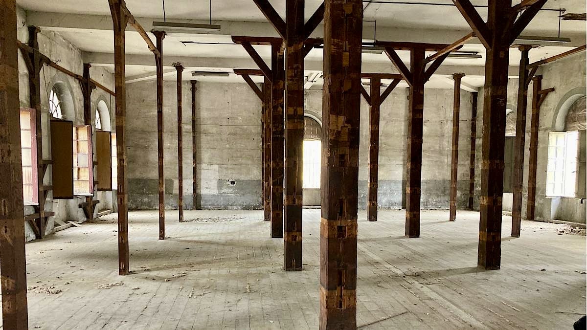 magasin d'armes intérieur
