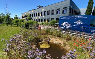 KINGSPAN Light + Air cultive la biodiversité à Saint-Priest