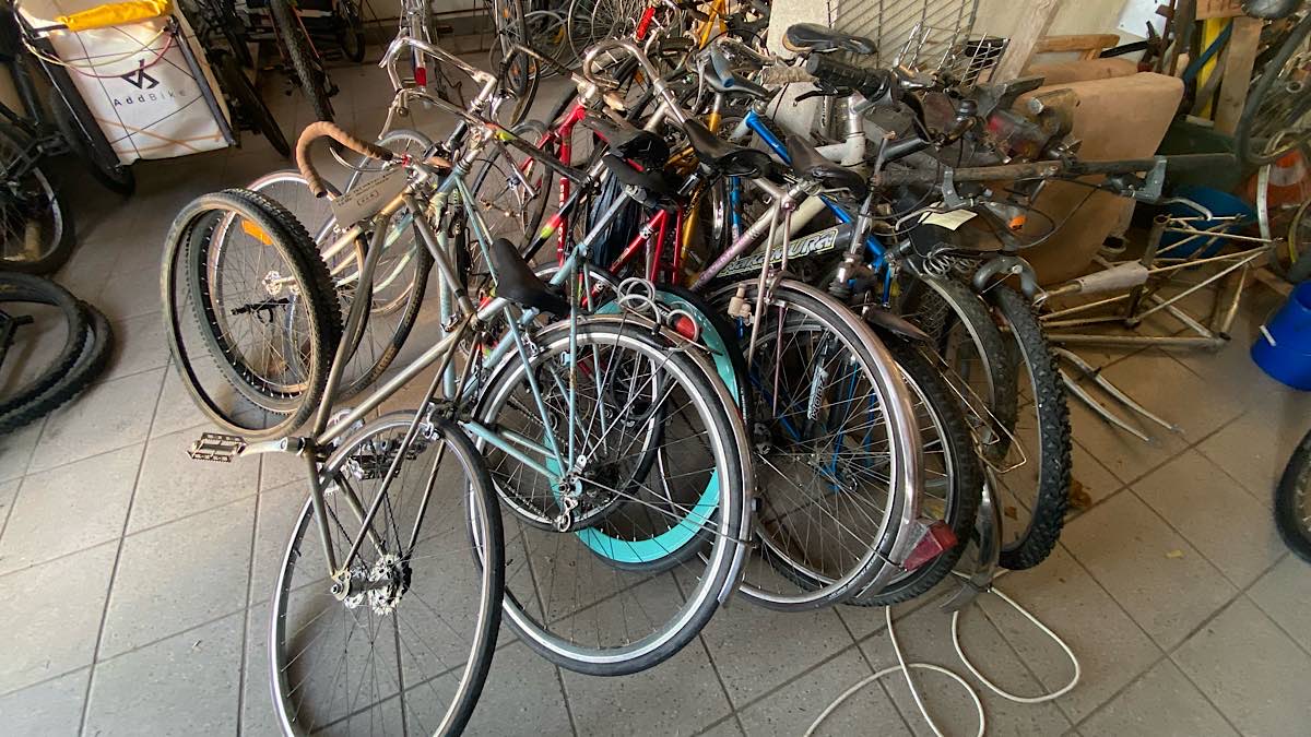 vélo à réparer