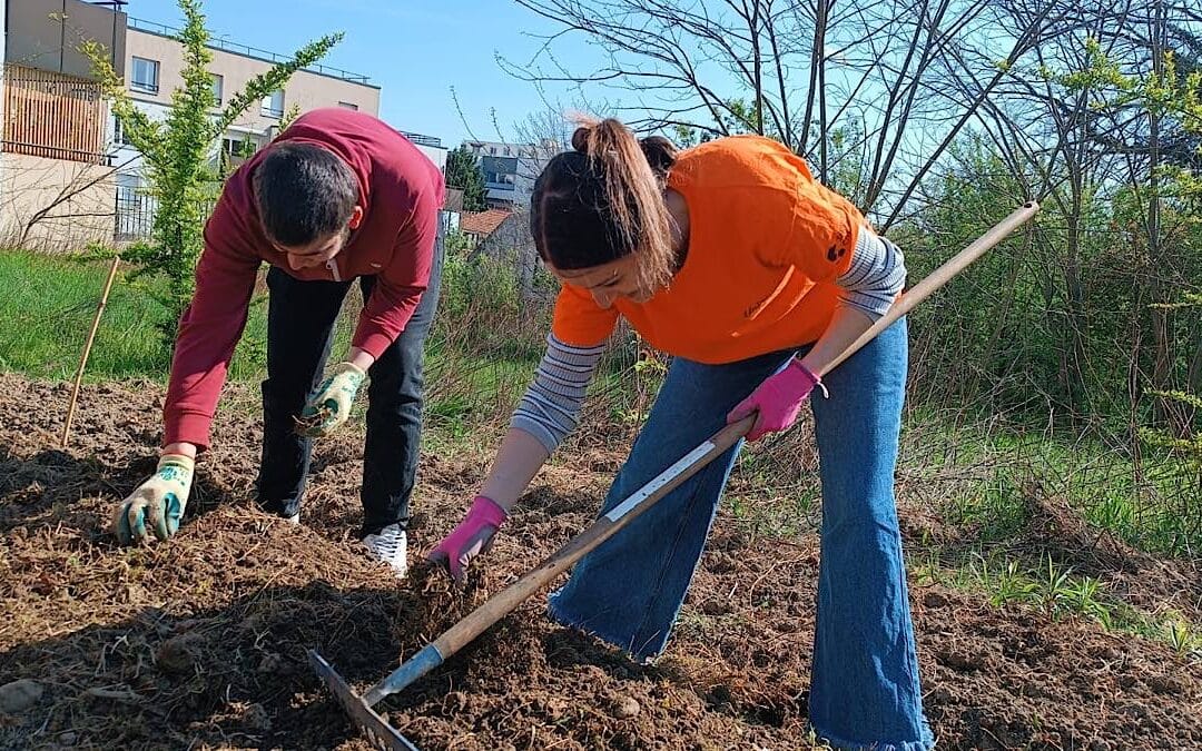 Unis-Cité : Le Service Civique permet à des jeunes de s’engager…