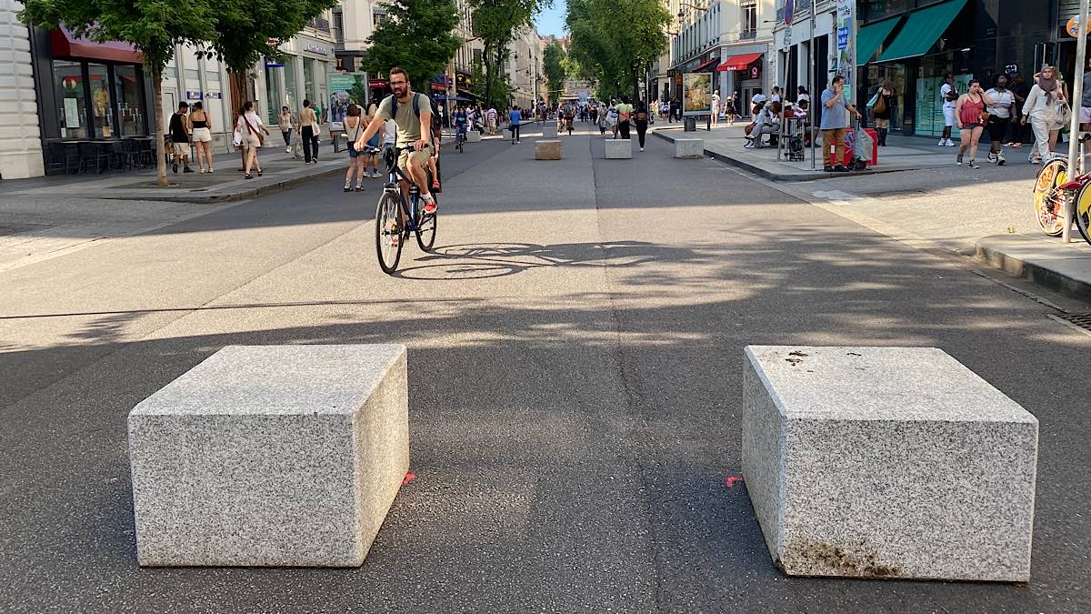 blocs de béton rue de la Ré