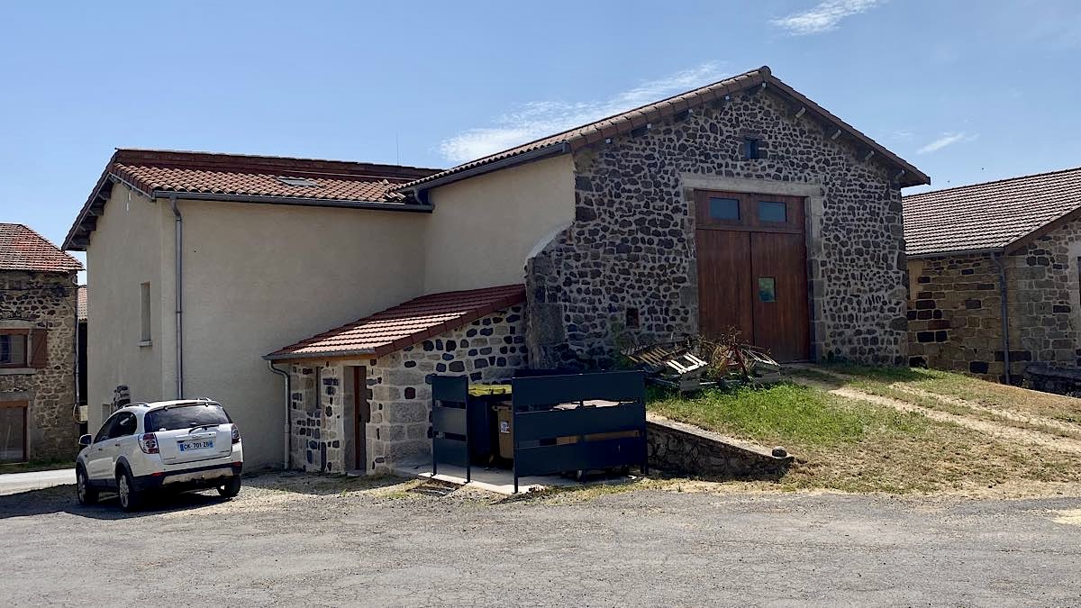 maison de village avec montoir