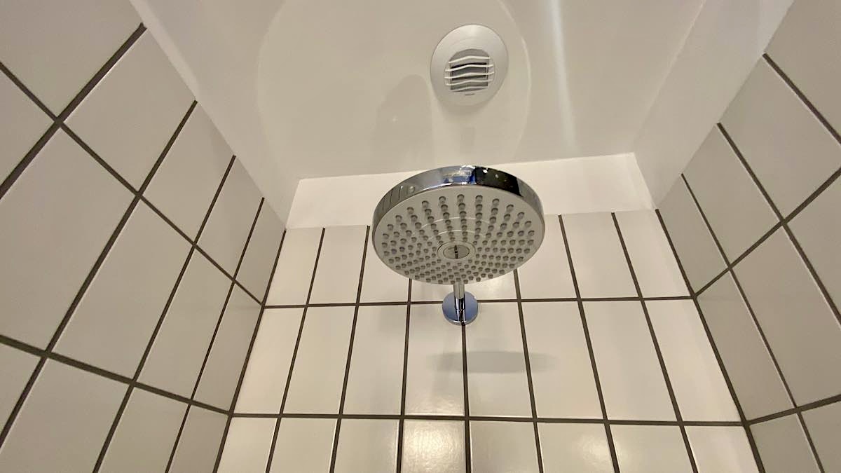Douche en libre accès