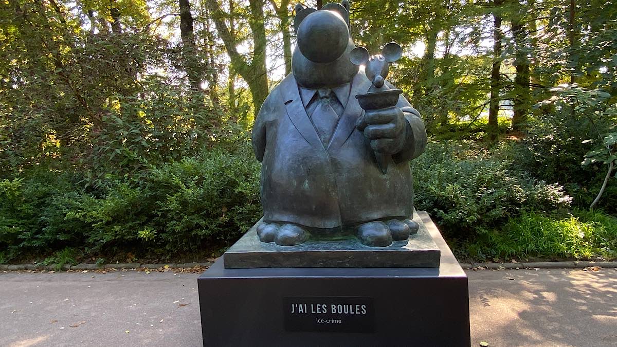 15 sculptures