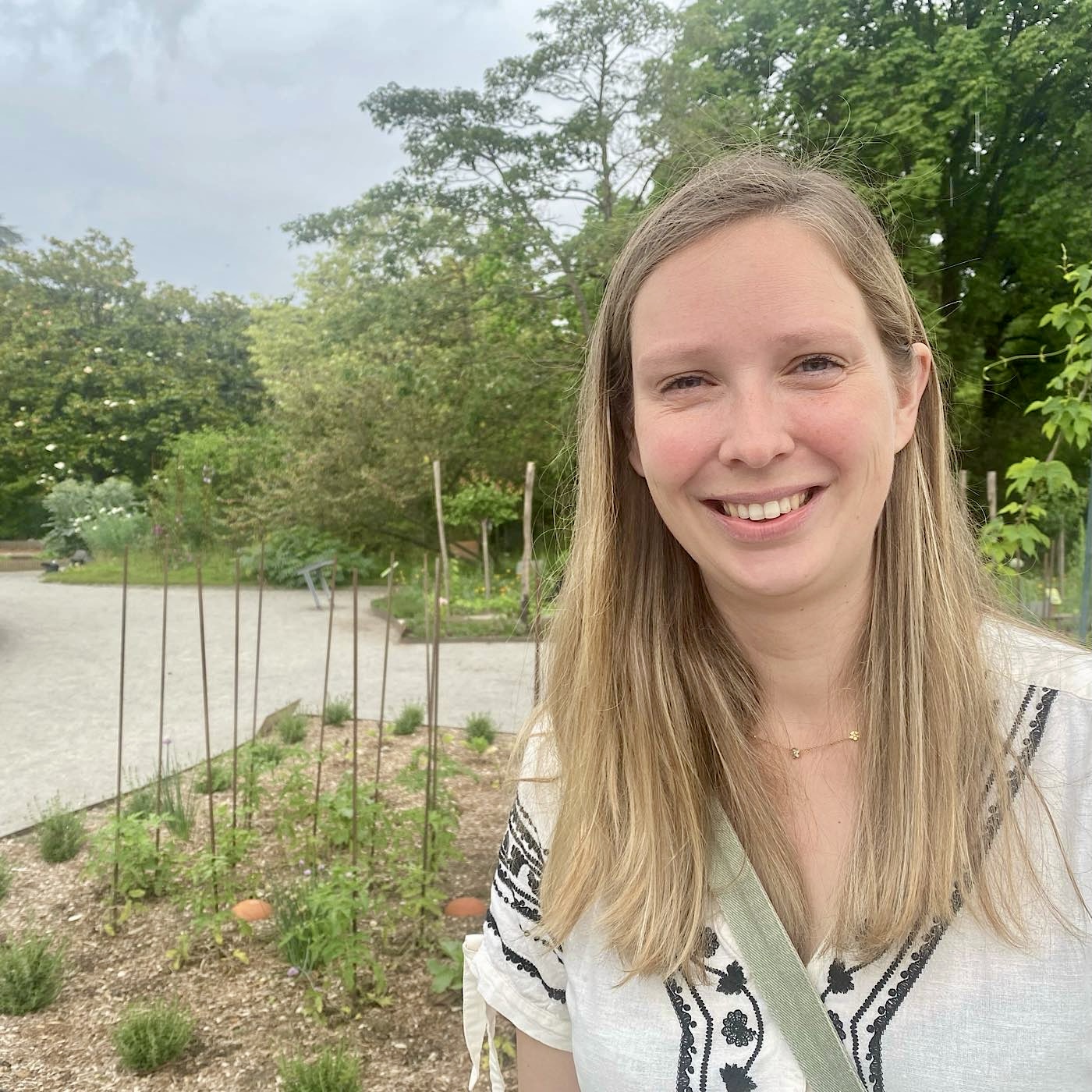 École de Botanique de Lyon : se reconnecter à la biodiversité episode artwork